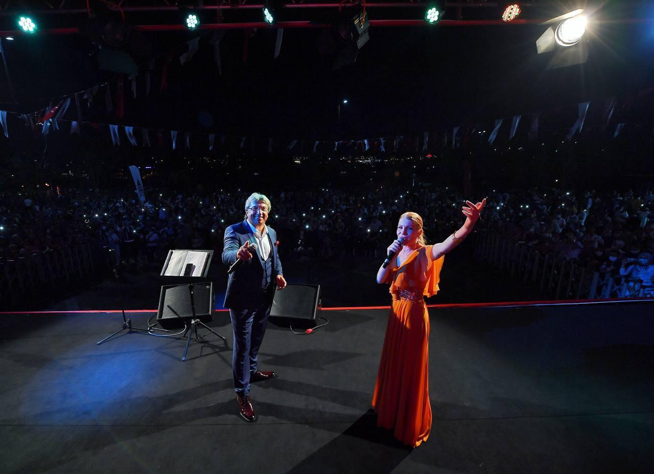 Beyoğlu’nun yeni kültür sanat alanı ‘Hasköy Sahne’ açıldı