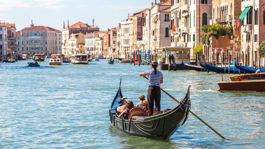 Venedik'te ne yapmalı? Gondol turu