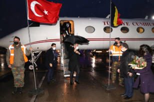 Bakan Akar, NATO Savunma Bakanları Toplantısı için Brüksel’e ulaştı