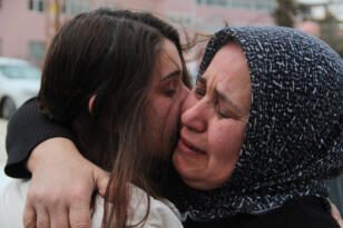 Harkov’da mahsur kalan Türk öğrenci Merve ailesine kavuştu