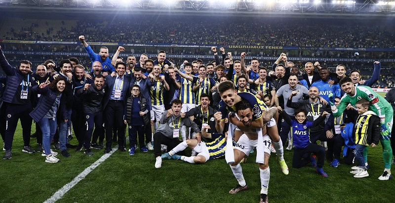 Fenerbahçe Kadıköy’de Galatasaray’ı Rahat Geçti