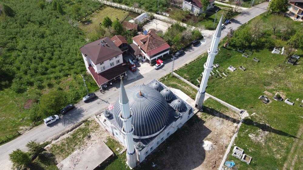 Karadeniz’de Yıllardır mahallelerinde hasretle bekledikleri camilerine kavuştular