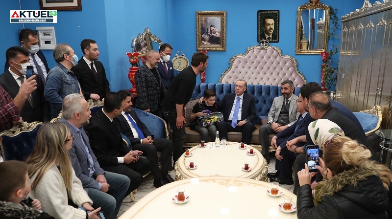 Cumhurbaşkanı Erdoğan, Rize Kendirli’den Yusuf Özgün’ü İşyerinde Ziyaret Etti