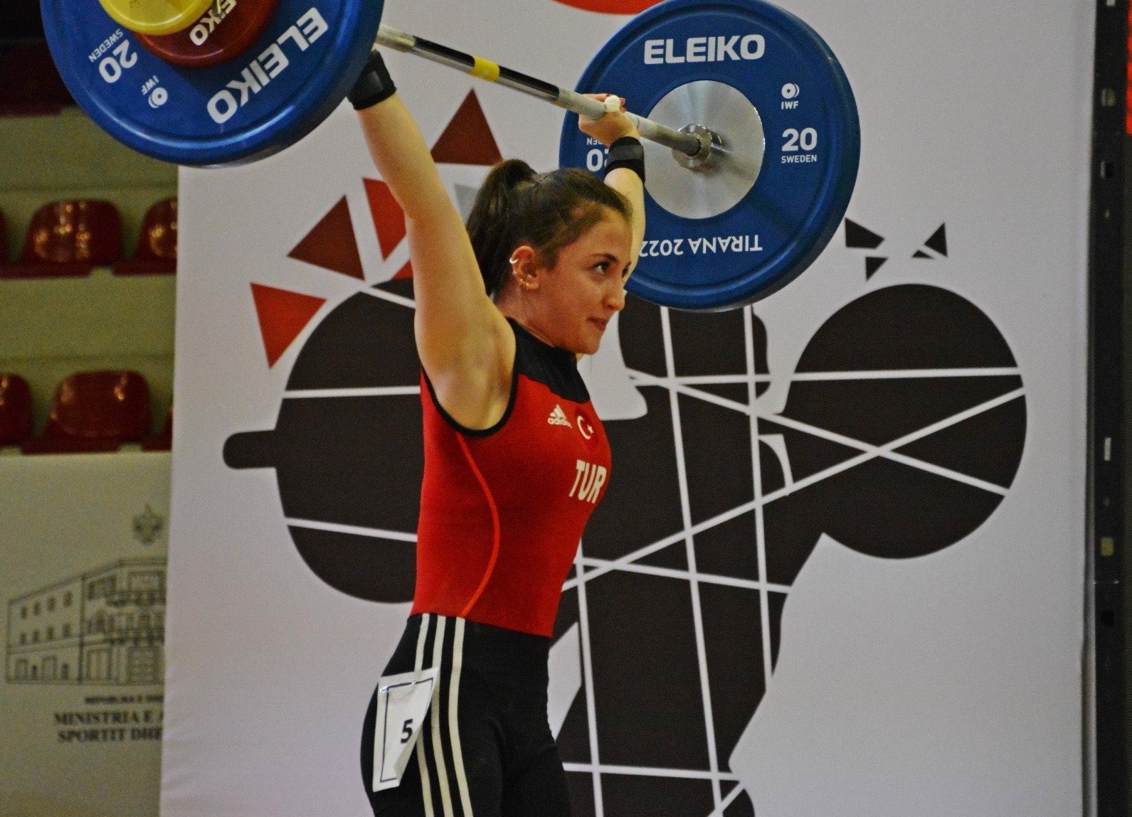 Avrupa Halter Şampiyonası’nda Şaziye Erdoğan 3 Altın Madalya Kazandı
