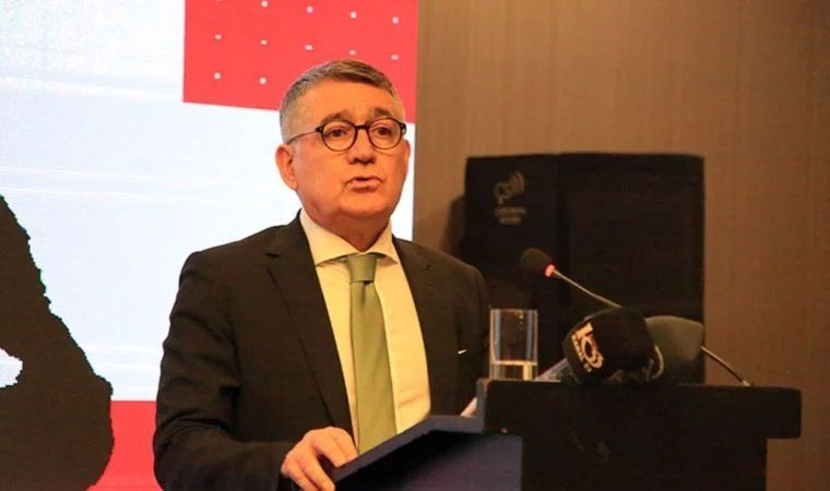 TÜSİAD Başkanı Orhan Turan: Fakirleşerek büyüyoruz!