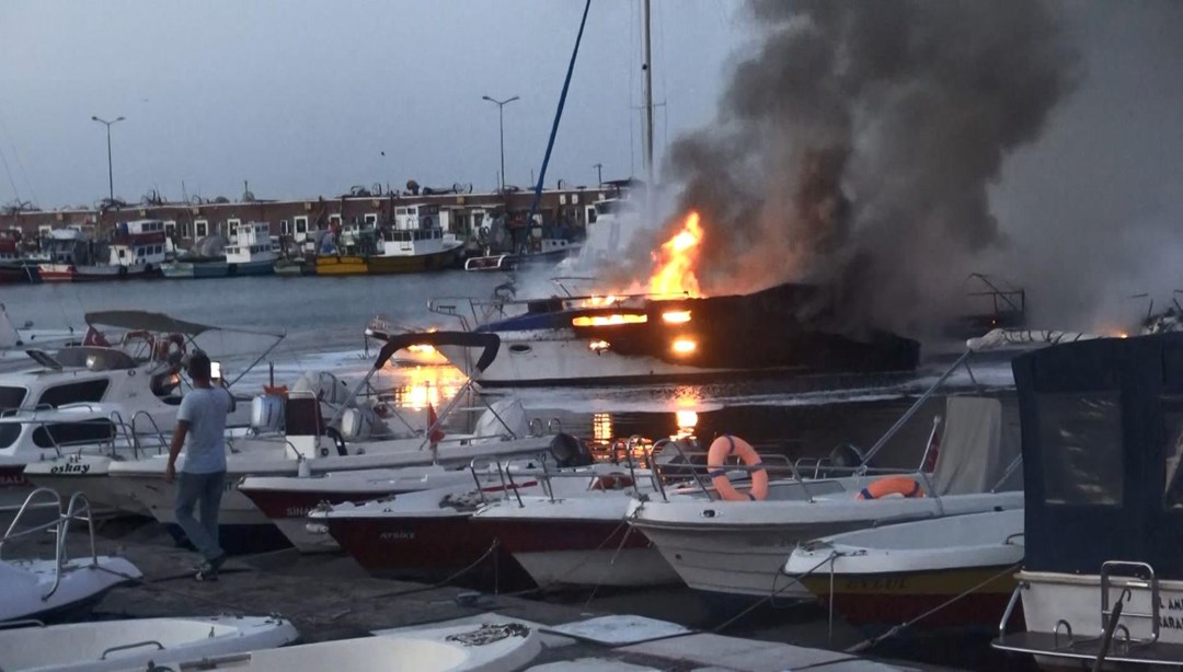 Avcılar Sahili’nde 7 tekne yandı
