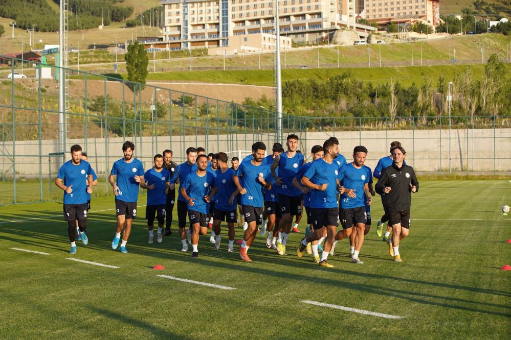 Rizespor, yeni sezon hazırlıklarını Erzurum’da sürdürüyor