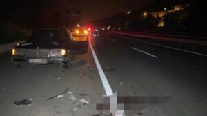Rize'de kamyon iki otomobille çarpıştı: 1 ölü, 1 yaralı