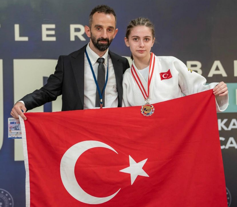 Rizeli milli sporcu, Berfin Civelek, Balkan Şampiyonası’nda 3. oldu