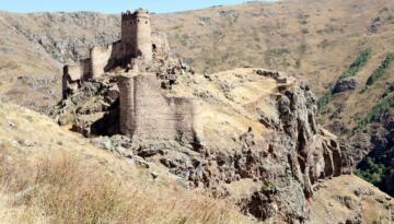 Ardahan’daki Şeytan Kalesi Kültür ve Turizm Bakanlığı’na devredilecek
