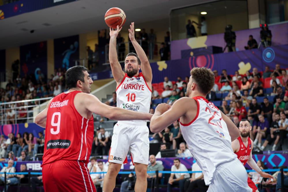 Olaylı Maçta A Milli Erkek Basketbol Takımı, iki uzatmaya giden maçta Gürcistan’a yenildi