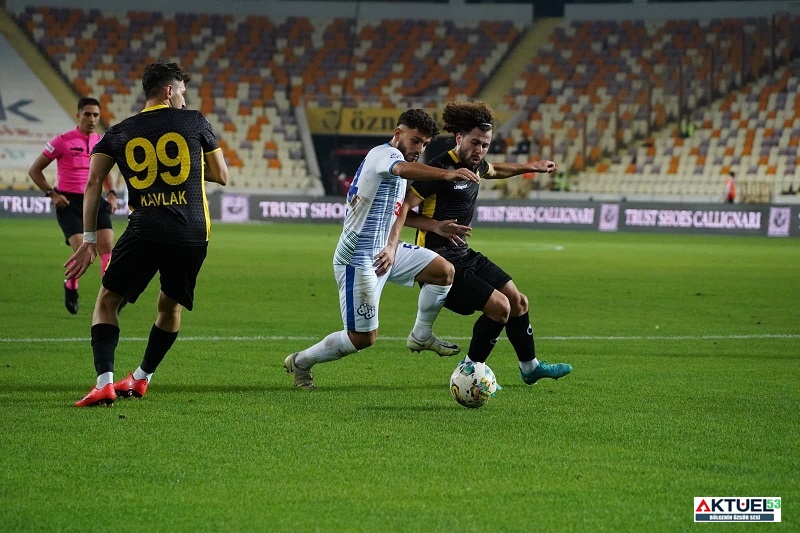 Rizespor ,deplasmanda 9 kişi kalan malatyaspor’u 4-0 mağlup etti