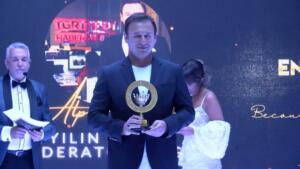 Yılın En İyi Moderatörü" ödülünü Alper Altun aldı