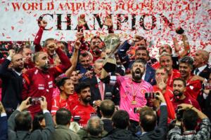 Dünya Kupası, Ampute Futbol Milli Takımı’nın ellerinde yükseldi