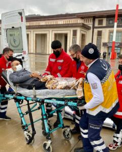 Rize Eğitim ve Araştırma Hastanesinde Karaciğer nakli Olan Hasta ,Ambülans Uçakla İstanbul'a Sevk Edildi