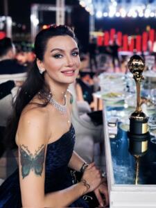 Birce Akalay'a Dubai'de yılın Kadın ödülü