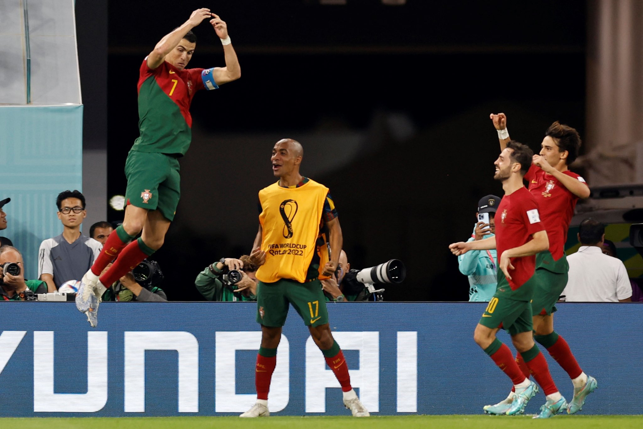 Ronaldo’lu Portekiz ,Uruguay’ı 2-0 yenerek, son 16’ya kaldı