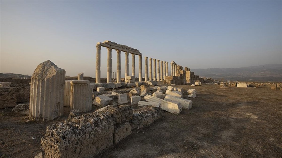 UNESCO listesindeki Laodikya Antik Kenti’nde 4 bin 500 eser turizme kazandırıldı