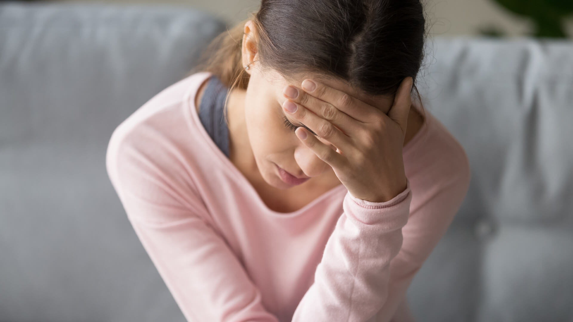 Migren neden olur? Migrene ne iyi gelir? Migren belirtileri ve tedavi yöntemleri