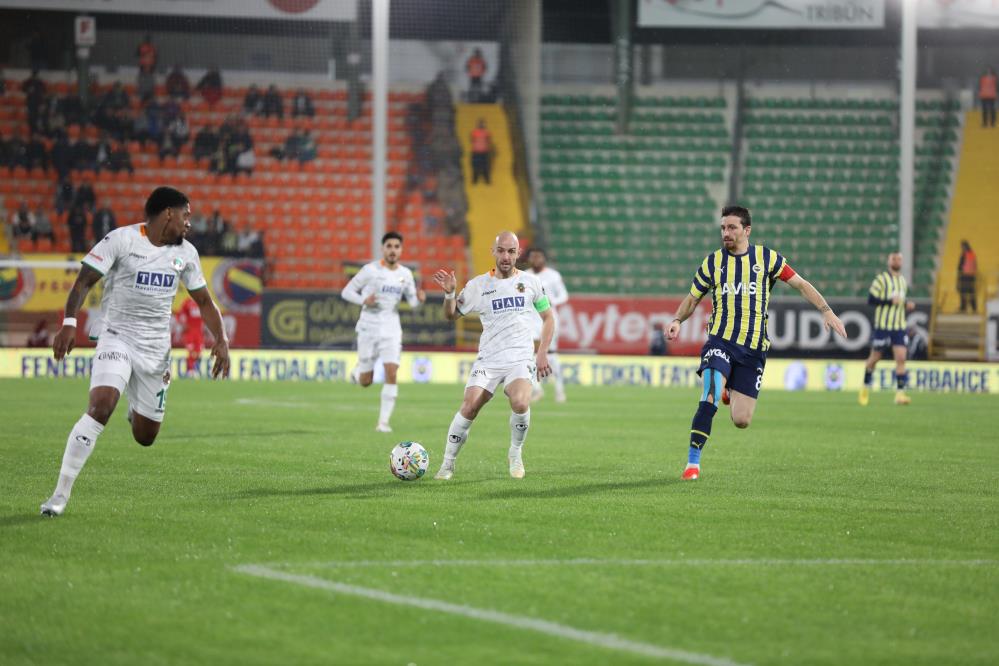 Alanyaspor: 2 – Fenerbahçe: 4