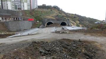 Trabzon Çukurçayır-1 Tüneli çıkışındaki yol şekillenmeye başladı