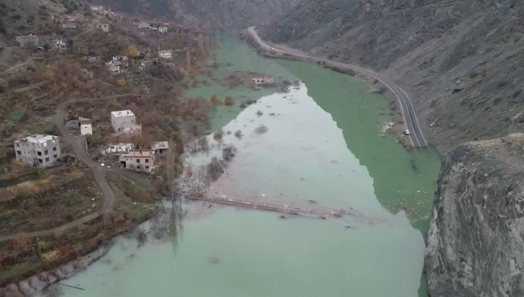Yusufeli Barajı’nda su yükseliyor: Asma köprü tarih oldu