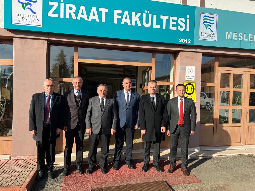 Çaykur Genel Müdürü Alim RTEÜ Ziraat Fakültesini Ziyaret Etti