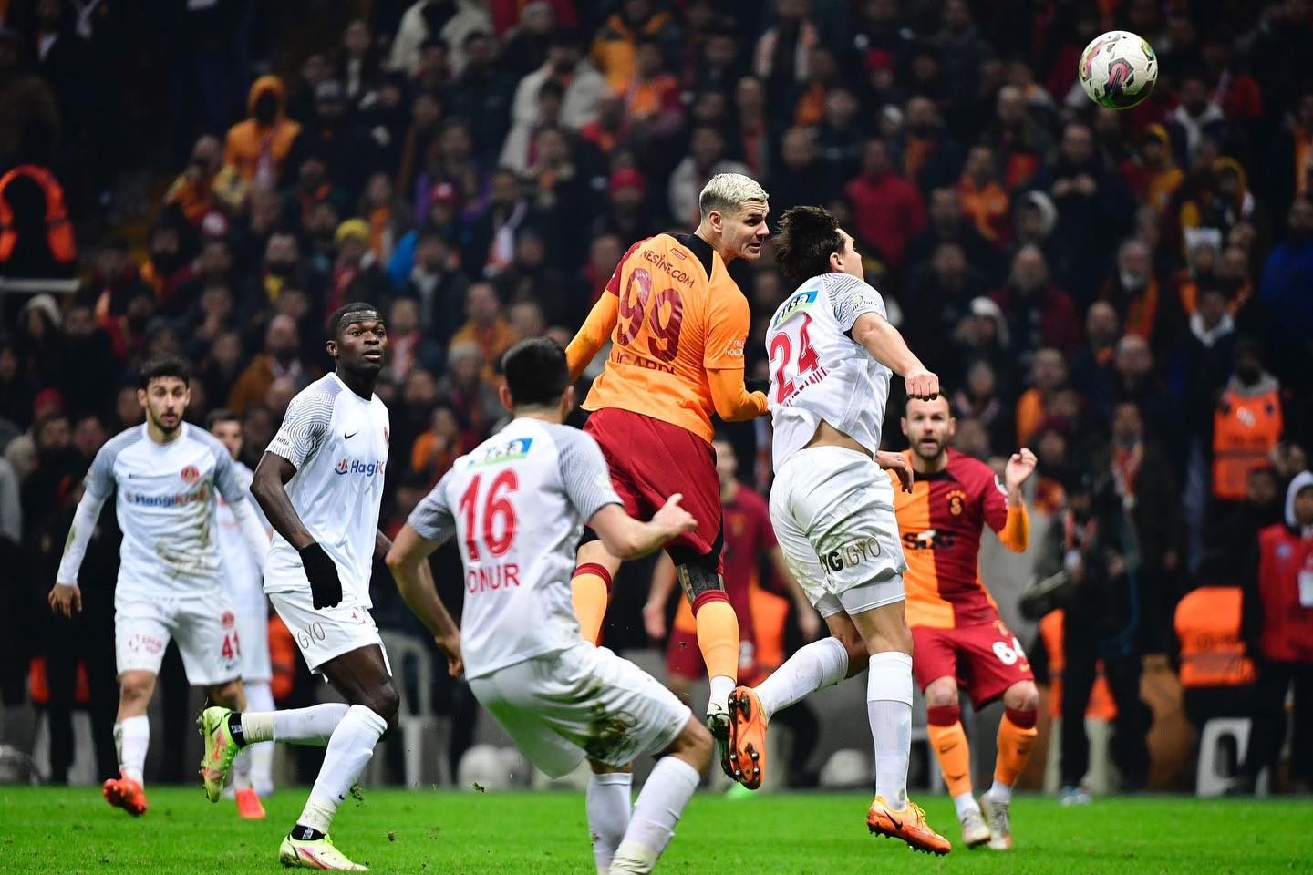 Galatasaray Ölüp Ölüp Dirildiği Maçta,Ümraniyespor’u Son Dakika’da Geçti