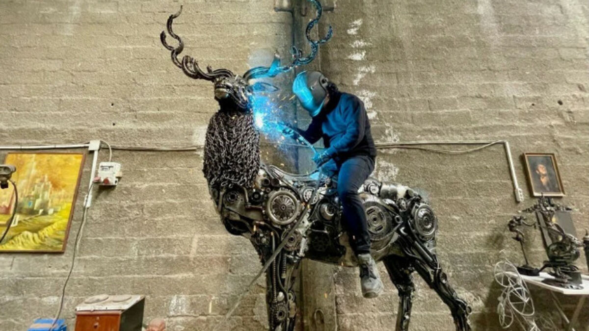 3 metre boyunda 500 kilo ağırlığında geyik heykeli – En Son Haber