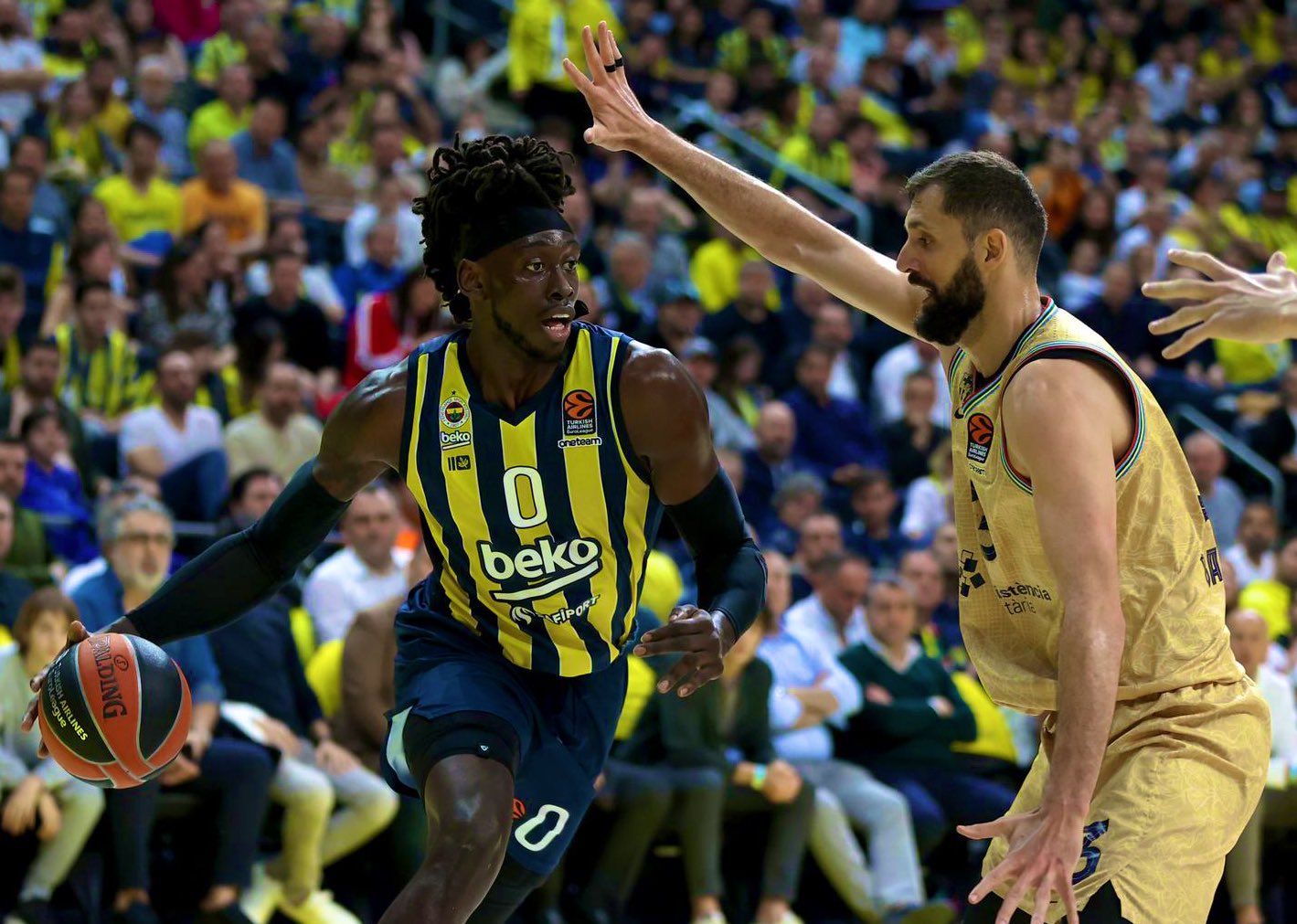 Fenerbahçe,17 Sayı Geriye Düştüğü maçta,Barcelona’yı Devirdi..
