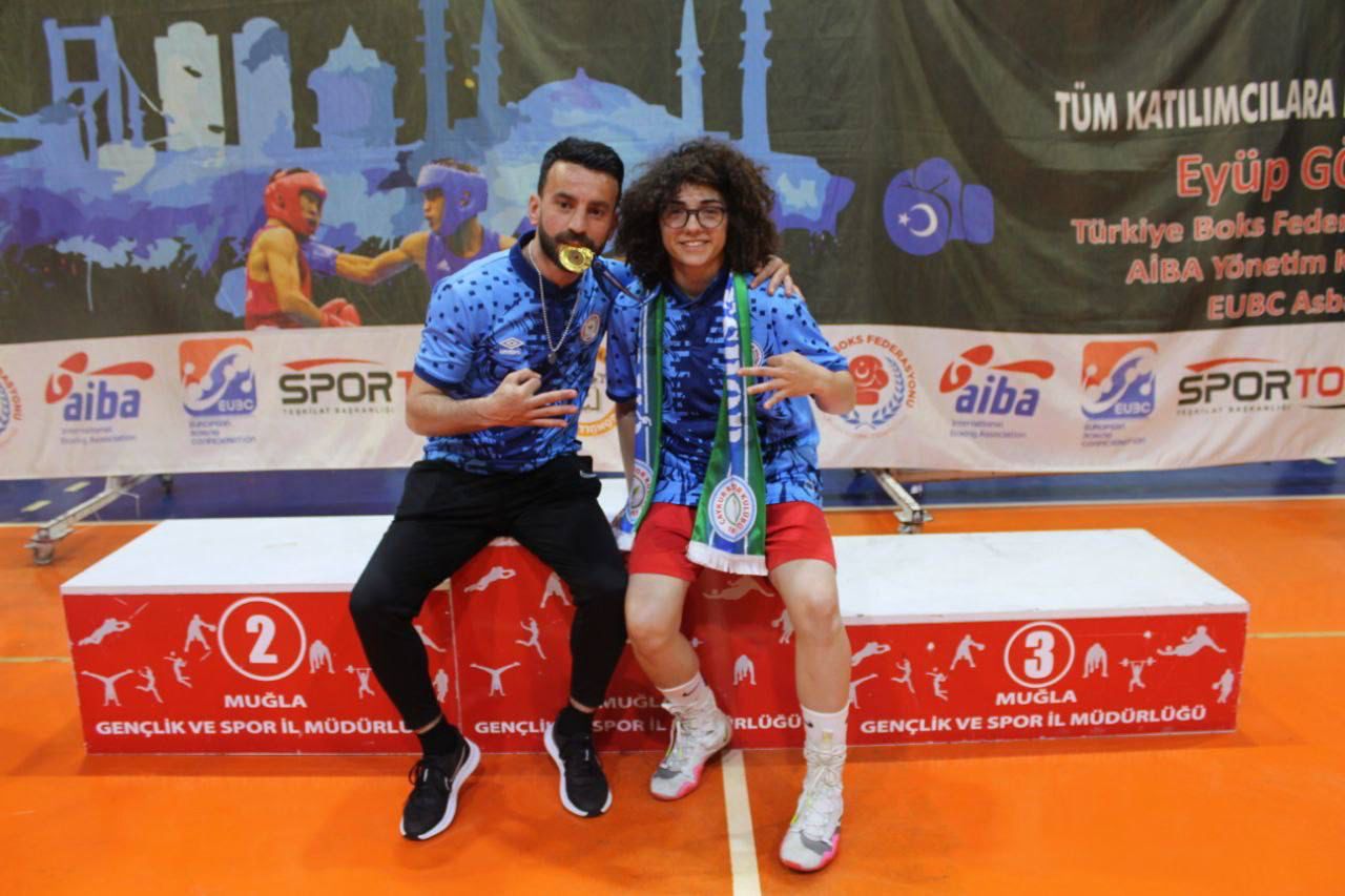 Rizespor’lu Hamiyet Demirel,Boksta Türkiye Şampiyonu