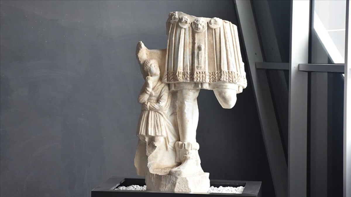 Anadolu’dan kaçırılan Kibele heykeli görücüye çıktı