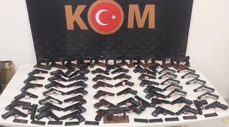 Giresun’da Yapılan Silah Operasyonunda, 71 Adet Tabanca Ele Geçirildi, Olayda Bir Kişi Tutuklandı