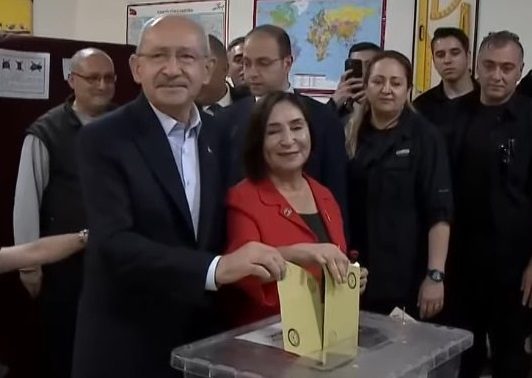 Kemal Kılıçdaroğlu,Bu ülkeye demokrasi ve özgürlük gelecek !