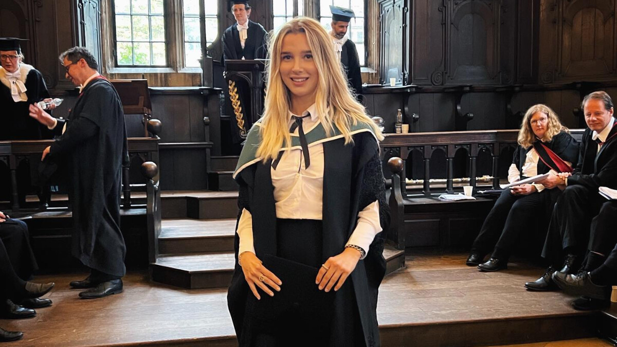 Pınar Sabancı, Oxford Üniversitesi’nden mezun oldu