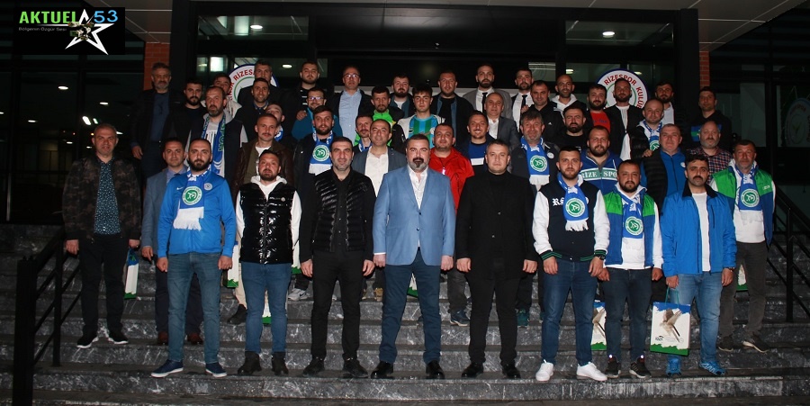 Rizespor Tuzlaspor Maçı Öncesi, Taraftarlar Başkan Turgut’la Bir araya Gelerek ,Motivasyon Mesajları Verildi