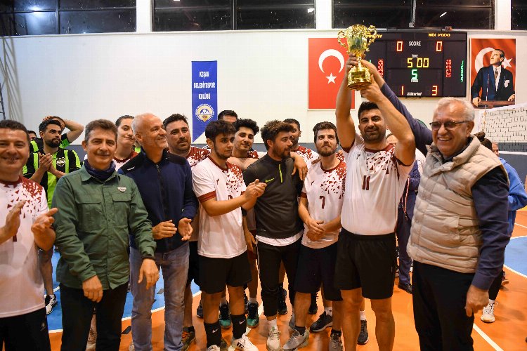 Trakya Cup Voleybol’da şampiyon Malkaraspor