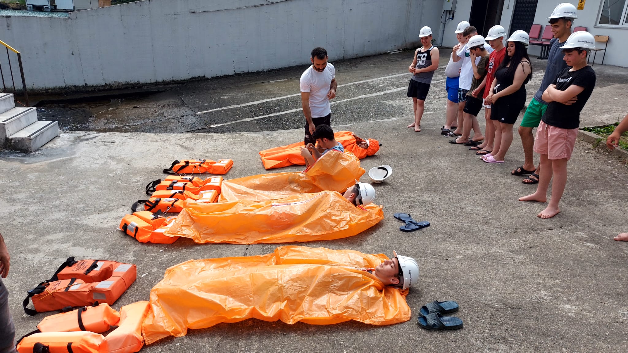 Rize’de Denizcilik Lisesi Öğrencileri ,Denizcilik Mesleğini Uygulamalı Öğreniyor
