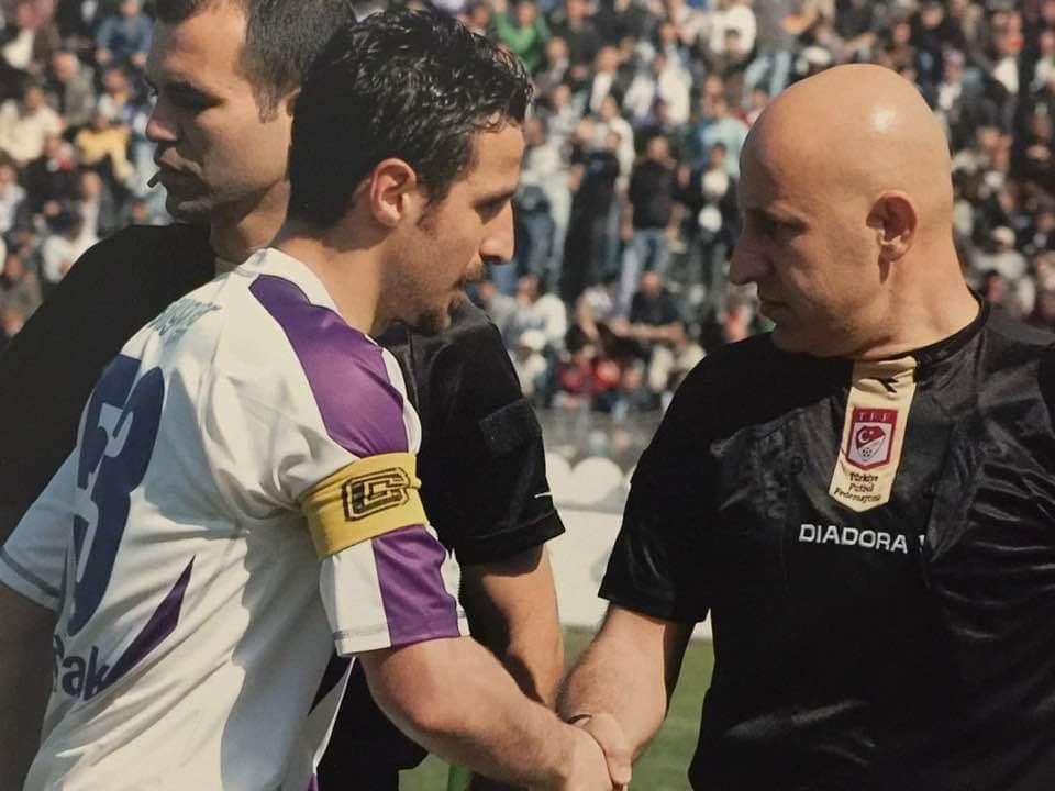 Rizespor’un eski Kaptanı, Amatör ligde 1999-2000  sezonunda 130 gol atarak,Guiness Rekorlar Kitabı’na adını yazdırdı