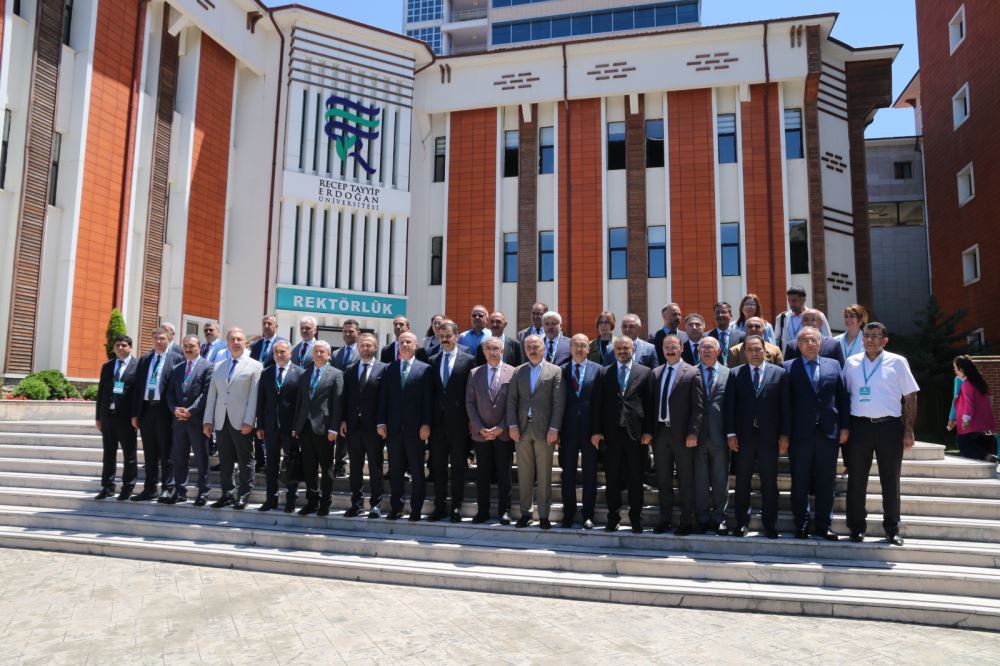 RTEÜ’de YÖK Başkanı  Özvar’ında Katıldığı, Bölgesel Kalkınma Odaklı Misyon Farklılaşması ve İhtisaslaşma Programı Toplantısı Gerçekleştirildi