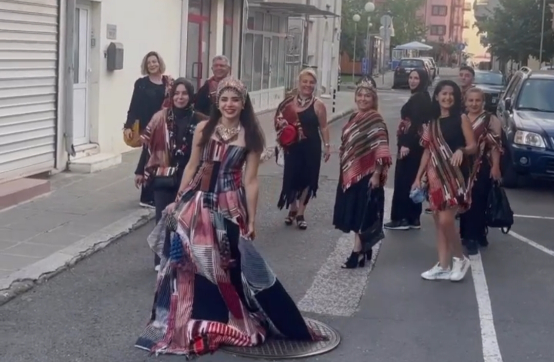 Bulgaristan’da Düzenlenen Festivalde, keşan elbiseli Karadeniz tanıtımı