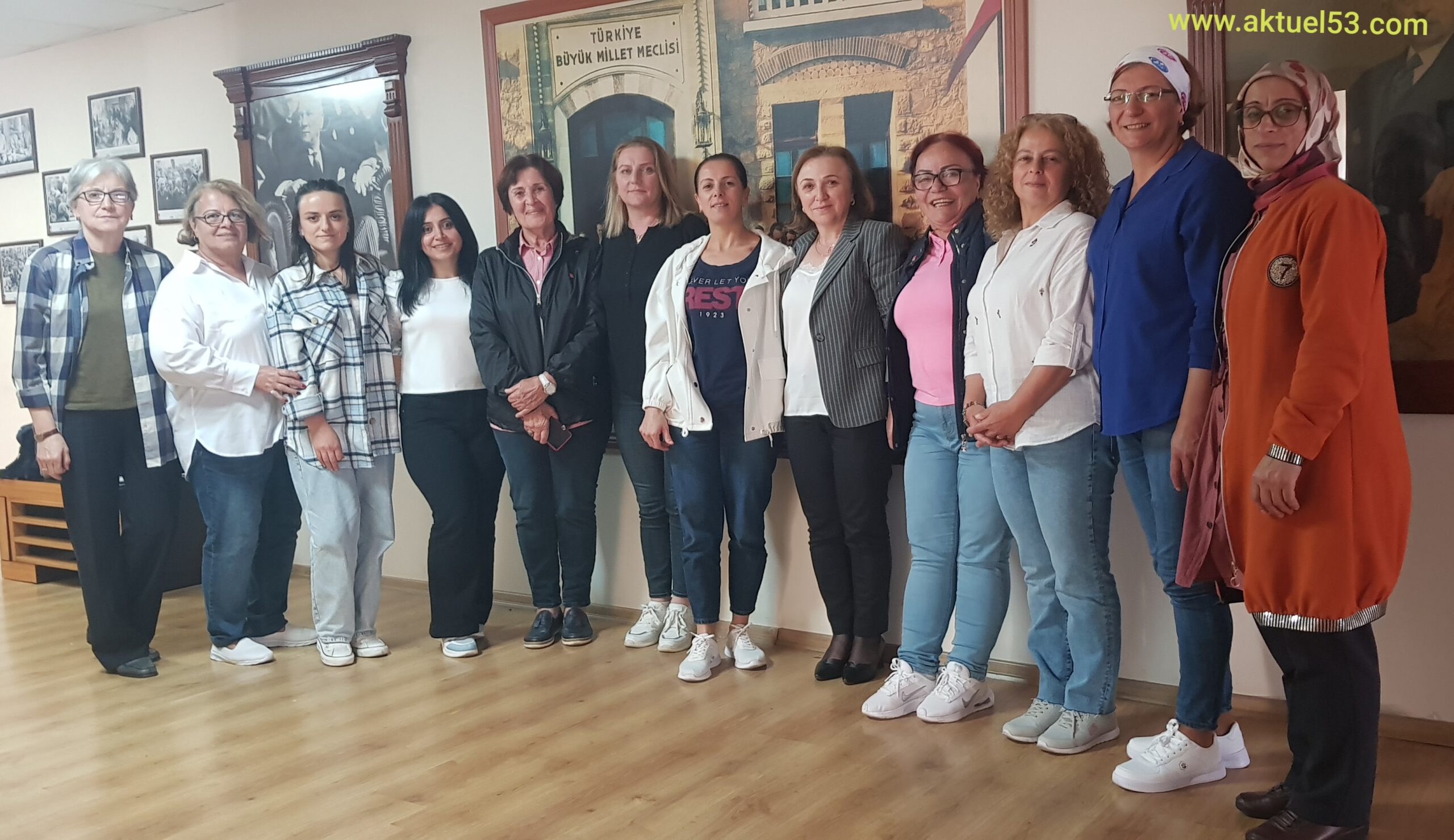 CHP Rize ilk kadın kolları aylık toplantısını gerçekleştirdi