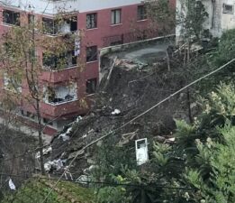 Rize Atmeydanı’nda 12 Metrelik istinat duvarı yıkıldı