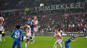 Çaykur Rizespor, Karadeniz derbisinde Samsunspor’a farklı Mağlup oldu