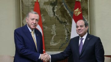 Cumhurbaşkanı Erdoğan,Mısır’da Sisi tarafından Karşılandı