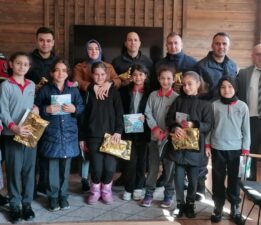 Rize Şehit Nedim Çalık İlkokulu ögrencilerinden,Jandarma Karakolu’na anlamlı ziyaret