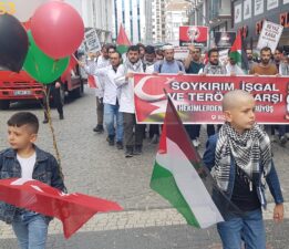 Rize’de terör örgütü İsrail’in katliamları,Sessiz hekimlerden Protesto Eylemi