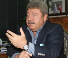 Trabzonspor’un eski başkanı Mehmet Ali Yılmaz vefat etti.