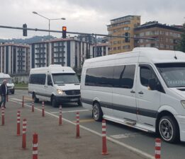 RİZE-TRABZON MİNİBÜSÇÜ’LERİNDEN EYLEM..