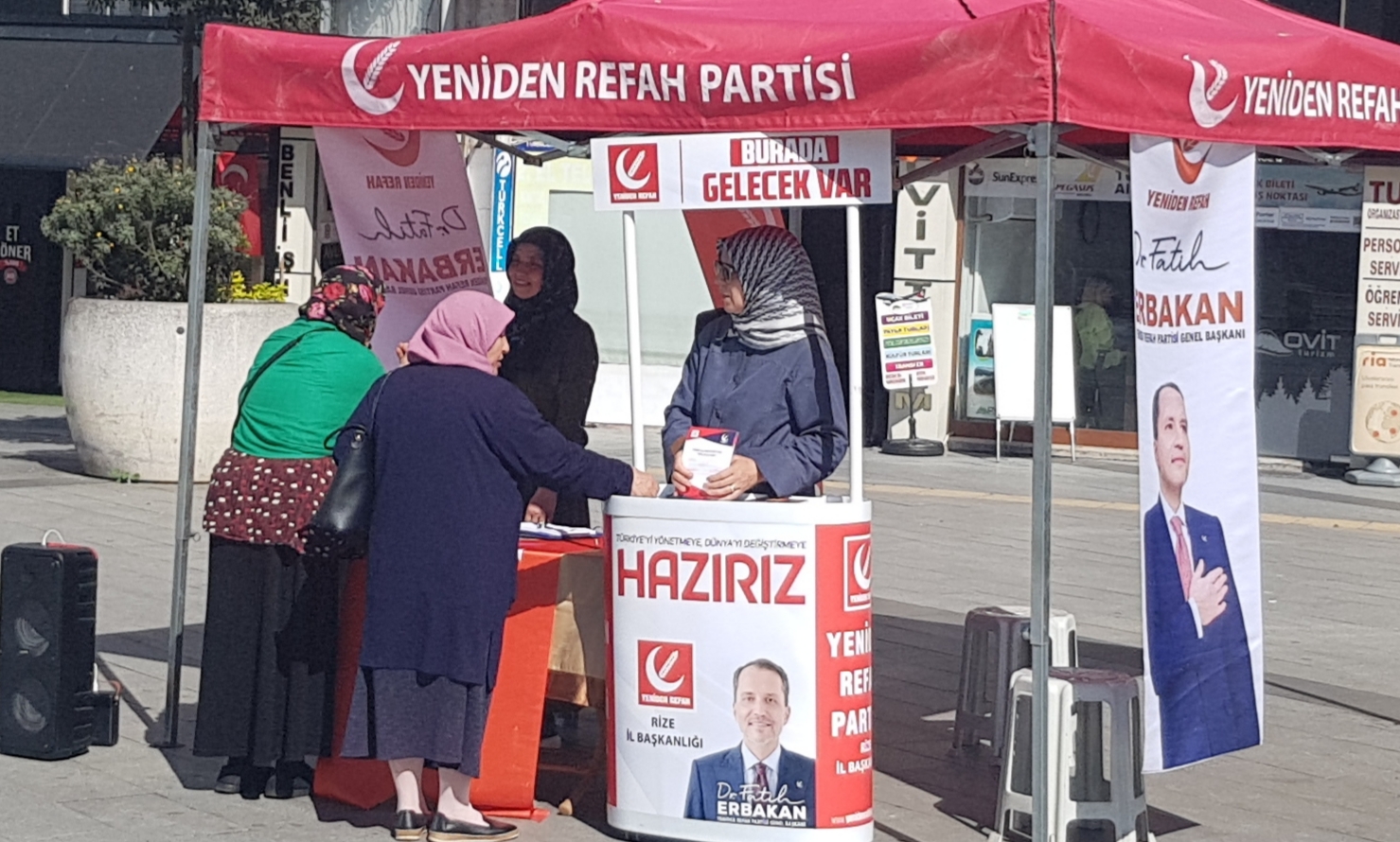 Yerel seçimlerin yükselen Yıldızı Yeniden Refah Partisi,Rize’de durdurak bilmiyor